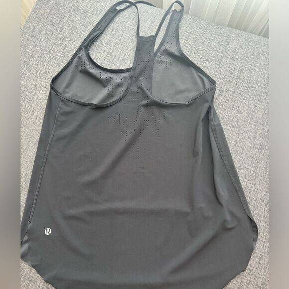LULULEMON Small Singlet Racer Back Lasercut Logo Tank Top Black Shirt Size 4 - Picture 2 of 8